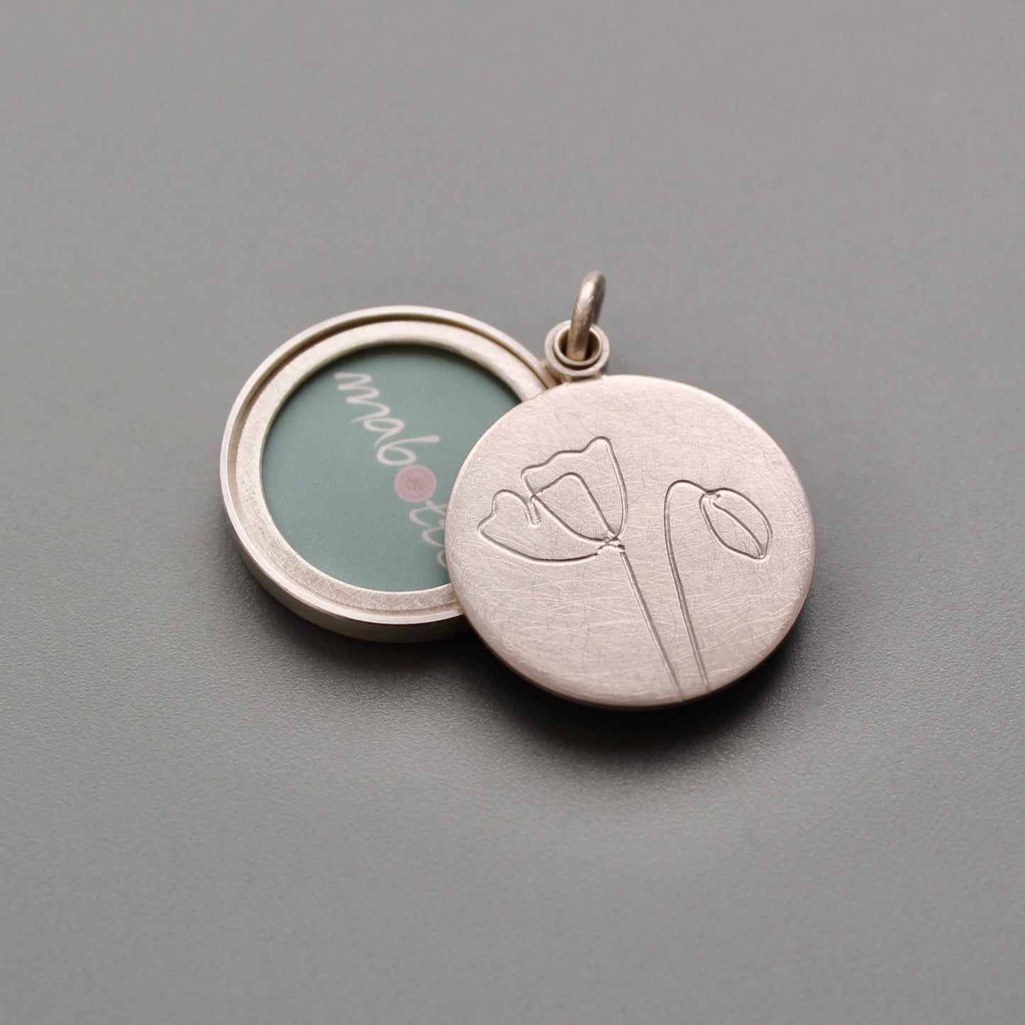 RESERVIERT für S.H.: Medaillon für ein Foto, Durchmesser 22mm, Mohnblumen, 925/000Ag