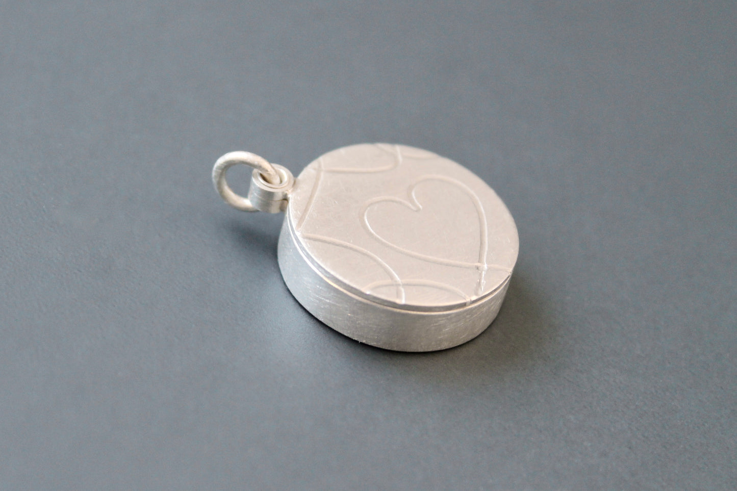 romantisches Herz Medaillon aus Sterling Silber mit geheimer Botschaft