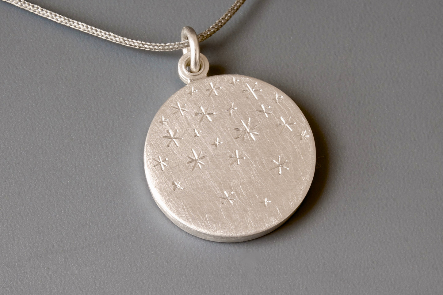 romantisches Medaillon aus Sterling Silber mit Sternennacht
