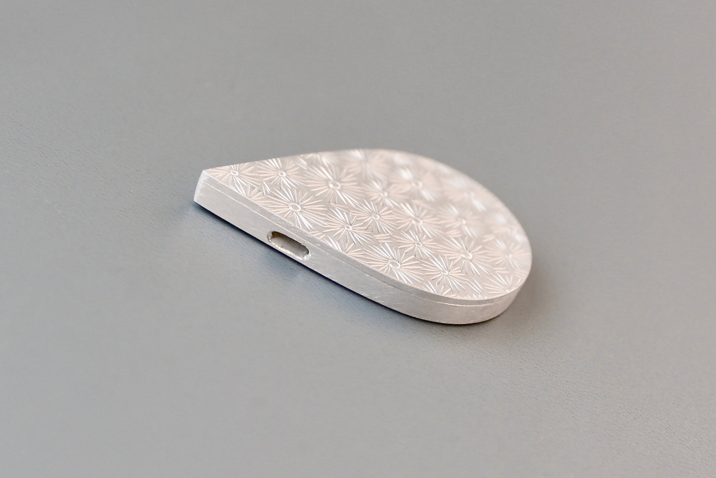 aussergewöhnliches Medaillon für ein Foto in Tropfenform aus Sterling Silber