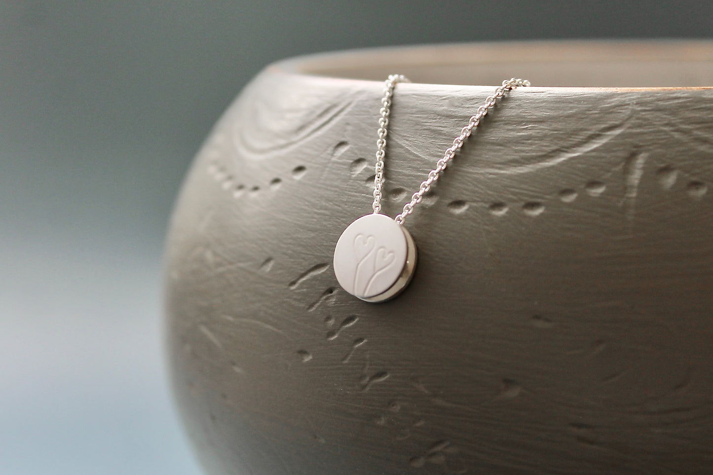 romantische Anhängerkette aus Sterling Silber mit zwei Herzen