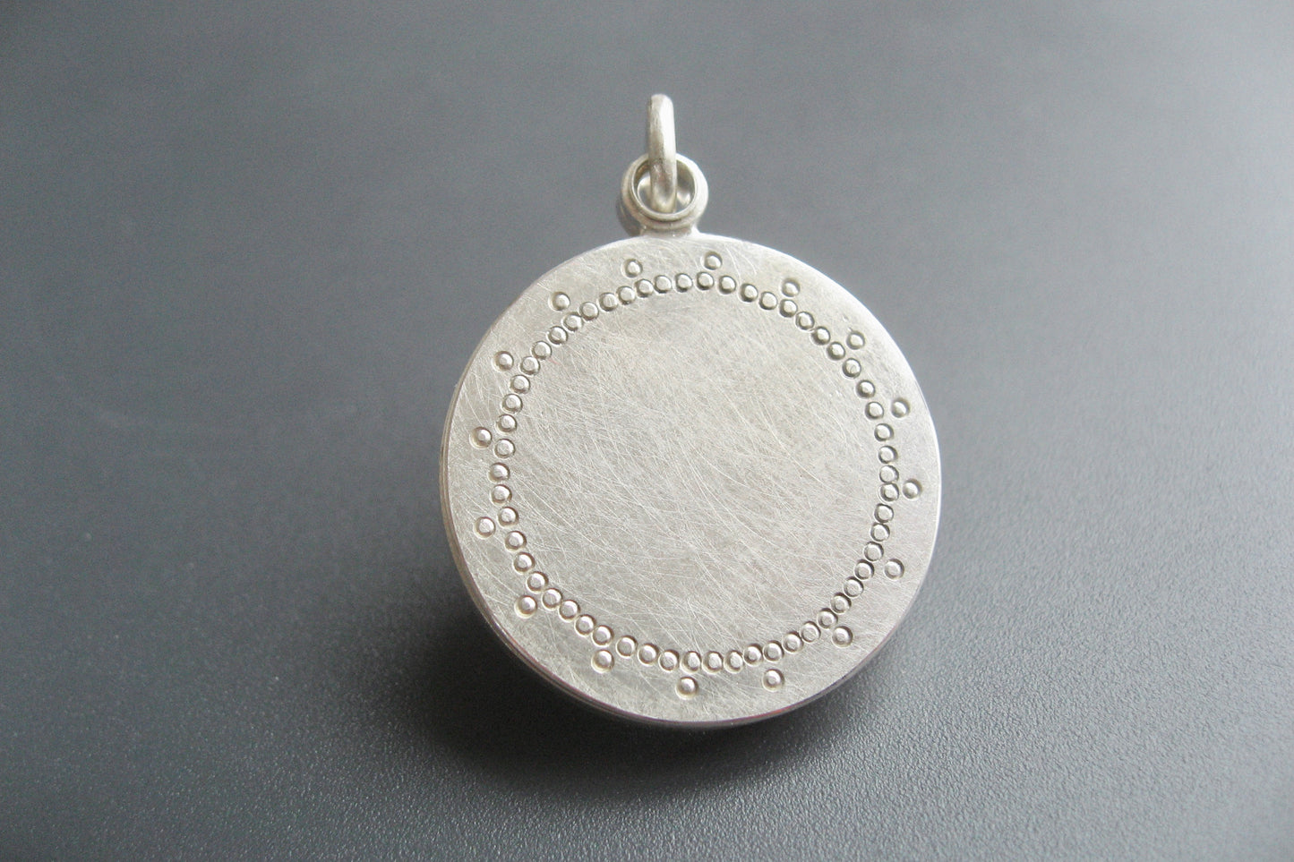 schlichtes Medaillon für ein Foto aus Sterling Silber Spitze
