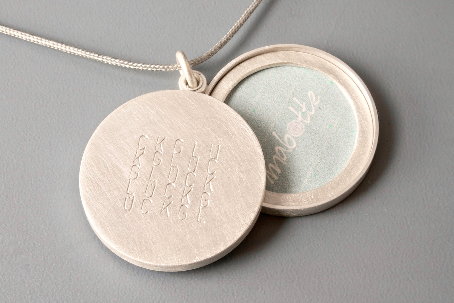 typographisches Medaillon Sterling Silber Glück für zwei Fotos