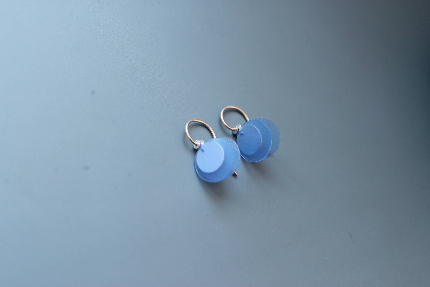 leichte Ohrhänger Sterling Silber Kunststoff Blau
