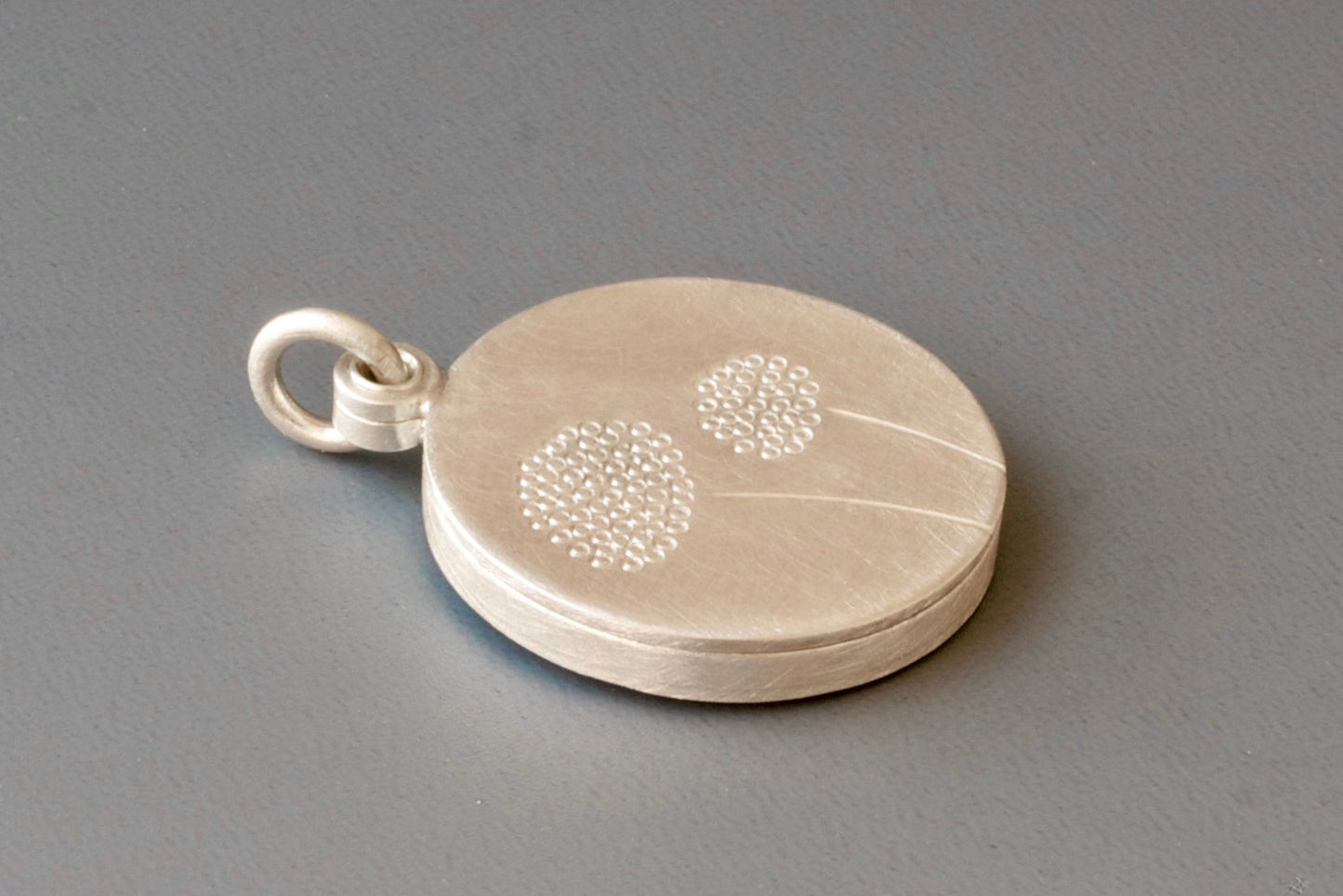 elegant round dandelion locket for one photo in sterling silver