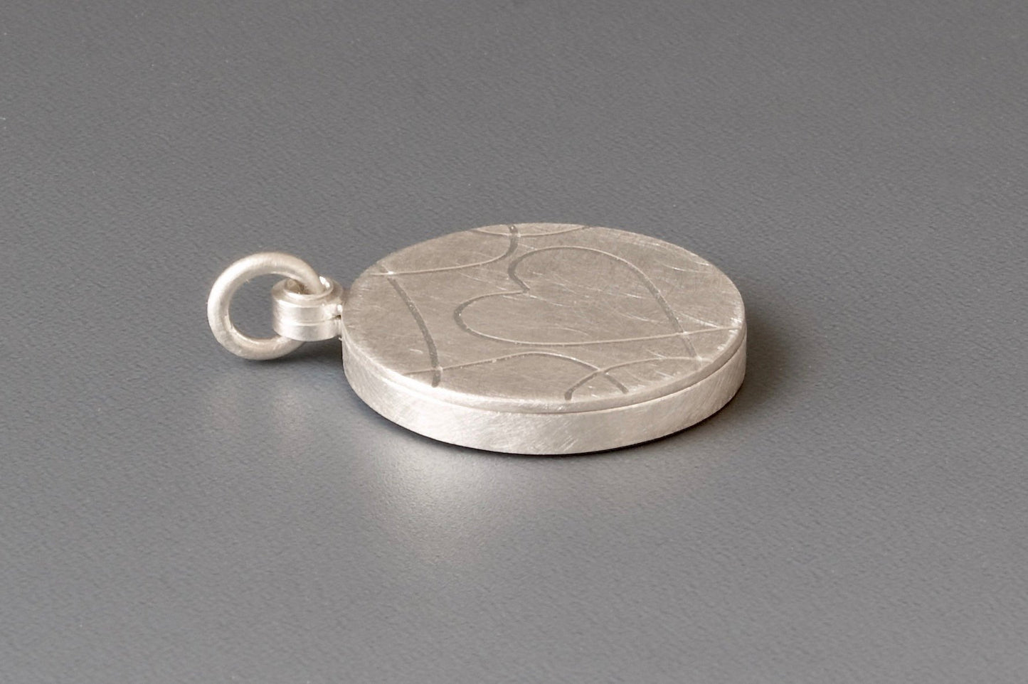 romantisches Medaillon mit Herz für ein Foto aus Sterling Silber