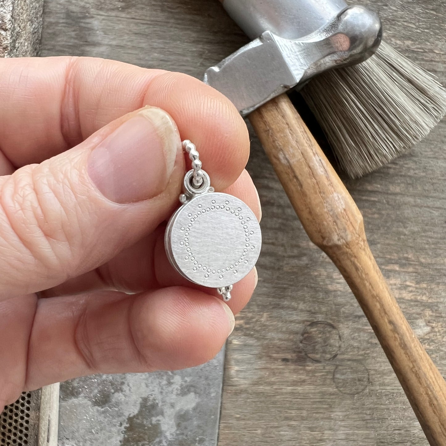 kleines, schlichtes Medaillon für ein Foto aus Sterling Silber 