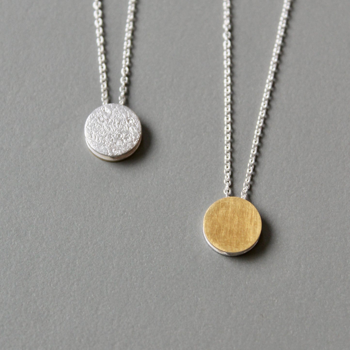 Sonne & Mond Kette mit Anhänger, Wende-Halskette Silber und Gold