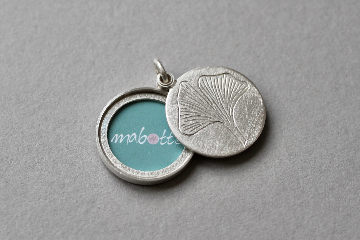 sterling silver picture locket with gingko leaf