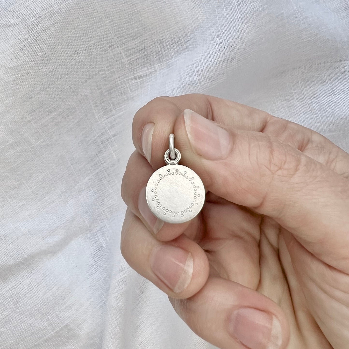 kleines schlichtes Medaillon für ein Foto aus Sterling Silber