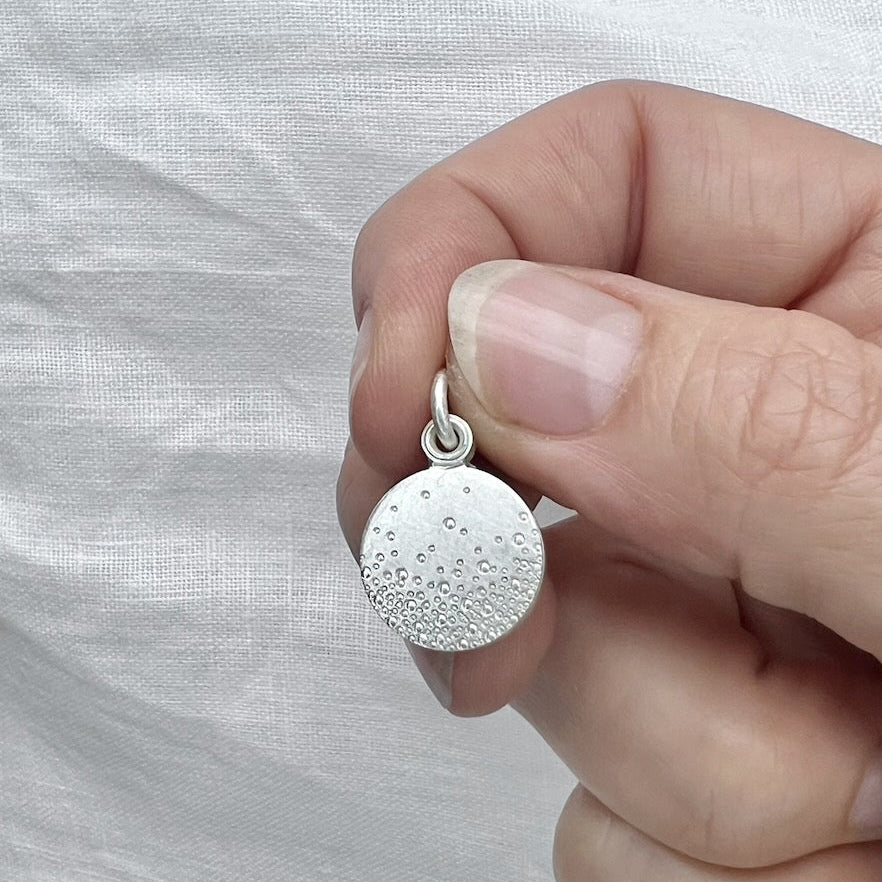 modern silver locket for one picture with bubbles design