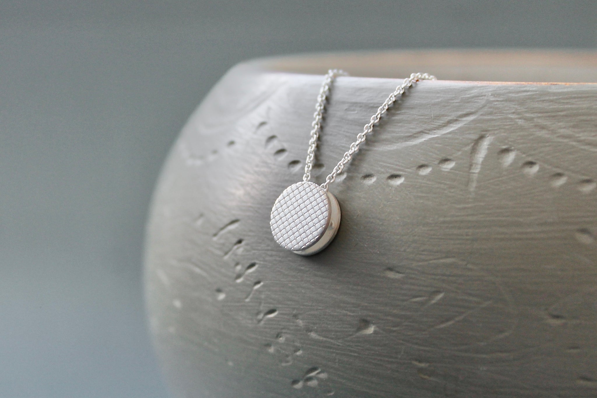 necklace with check pattern pendant in sterling silver
