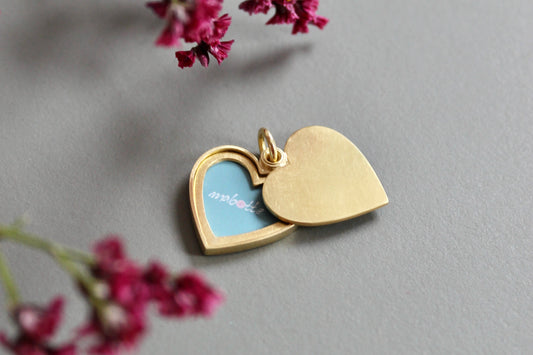 romantic heart locket for one photo in 18ct gold