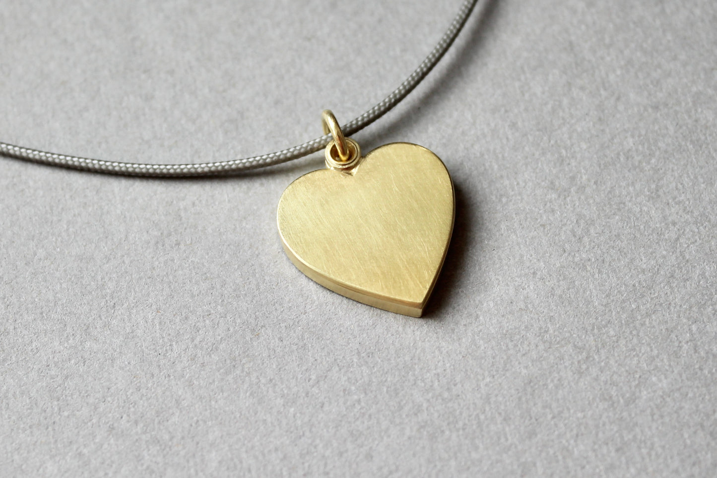 romantisches Herzmedaillon für ein Foto aus 750/000 Gold