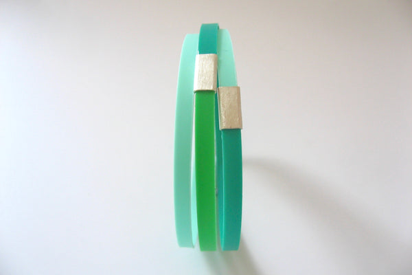 ultraleichtes grünes Wickelarmband aus Sterling Silber und Polypropylen