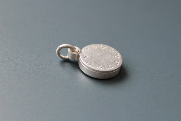 mabotte Minimedaillon für ein kleines Foto aus Sterling Silber mit Pünktchen