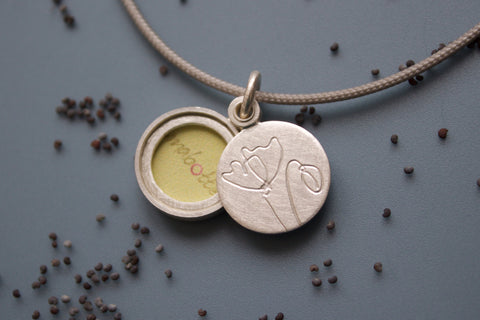 unique floral locket for one picture with poppies in sterling silver